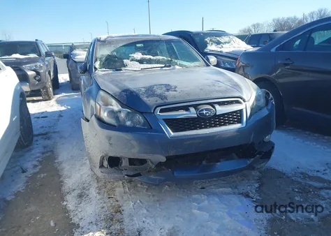 2013 Subaru Legacy 2.5I Limited z USA, uszkodzony, nr VIN 4S3BMCL64D3040309